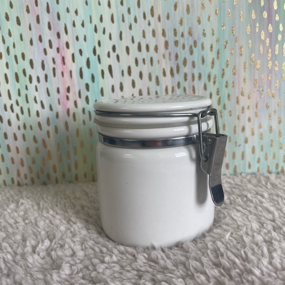 Vintage Beehouse canister 3 1/3 inch - Picture 2 of 5